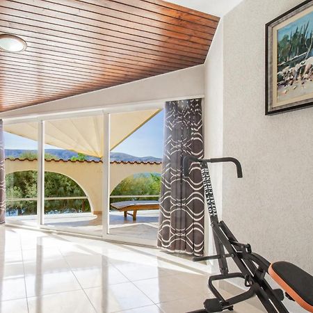 Апартаменти Galapagus Privat Beach & Boat Dock Метайна Екстер'єр фото