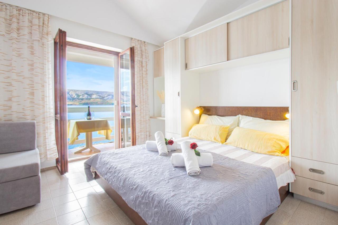 Апартаменти Galapagus Privat Beach & Boat Dock Метайна Екстер'єр фото