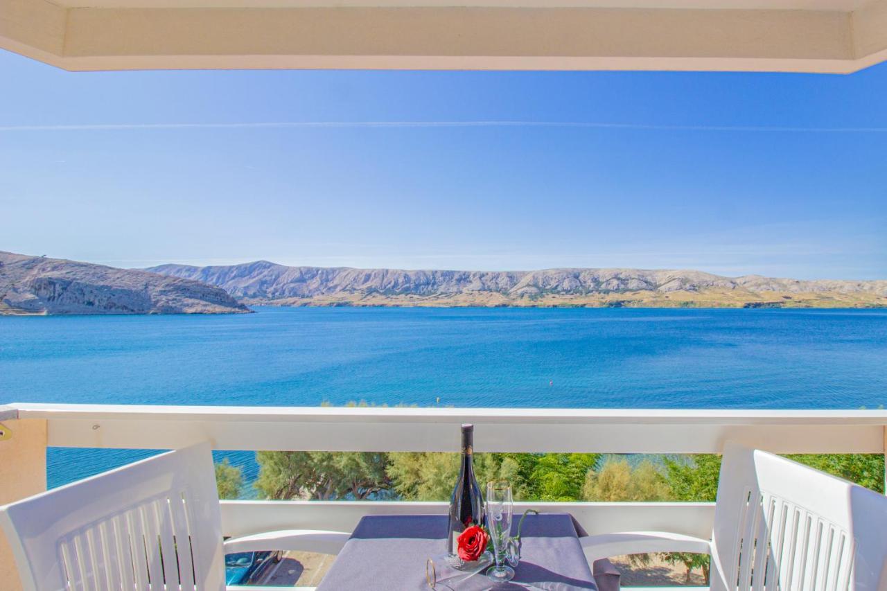 Апартаменти Galapagus Privat Beach & Boat Dock Метайна Екстер'єр фото