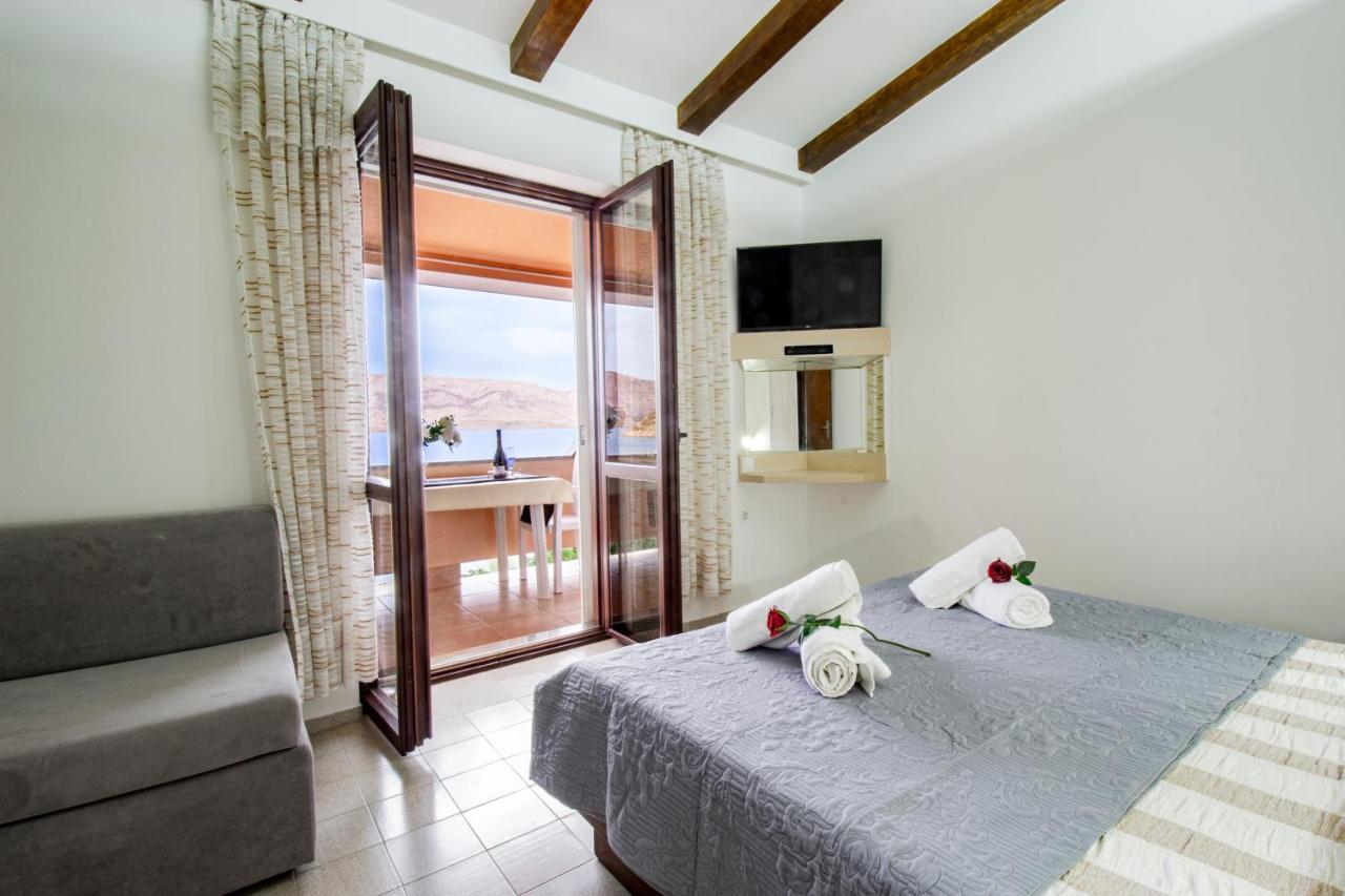 Апартаменти Galapagus Privat Beach & Boat Dock Метайна Екстер'єр фото