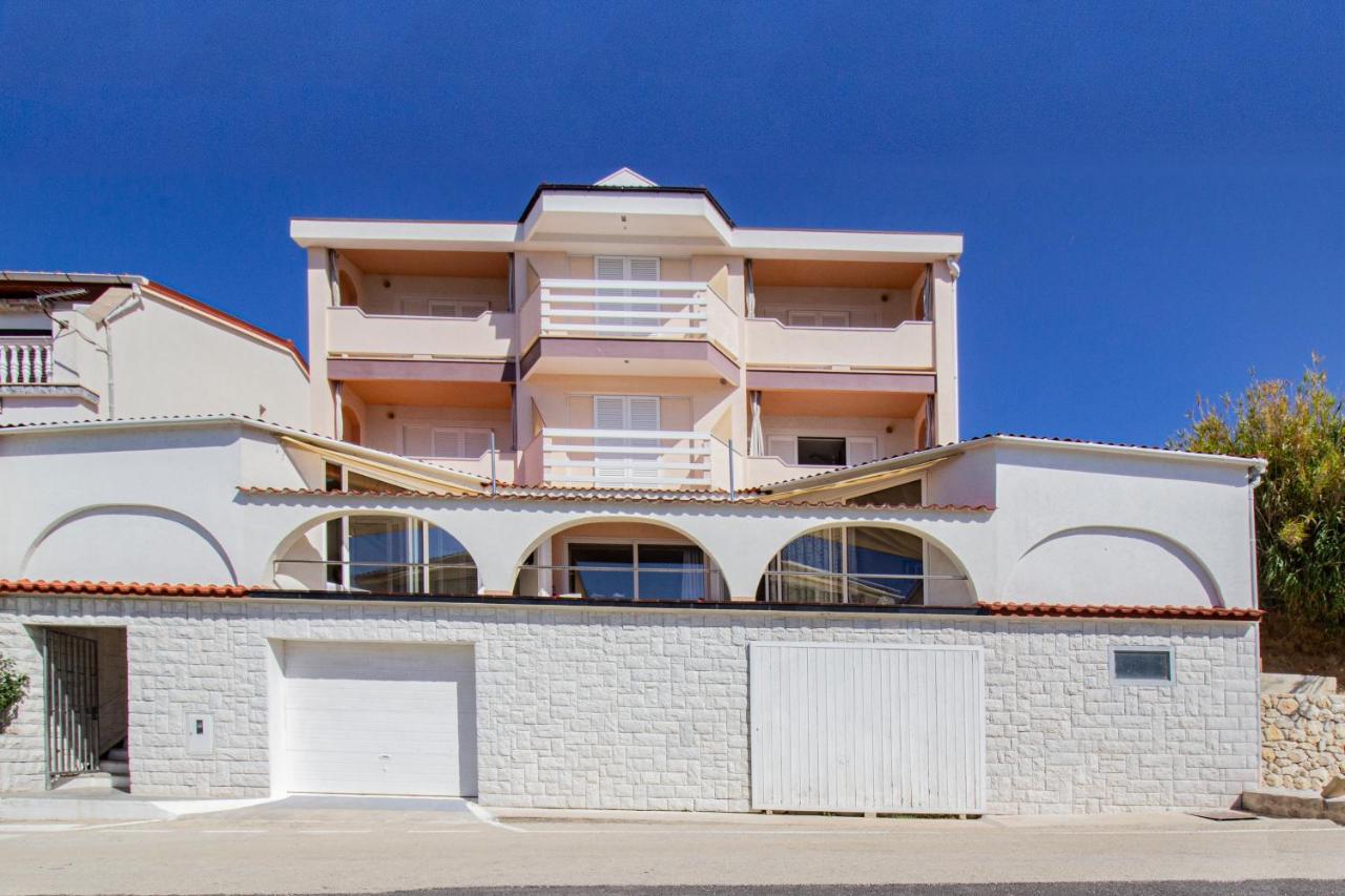 Апартаменти Galapagus Privat Beach & Boat Dock Метайна Екстер'єр фото